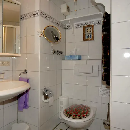 Haus Wessel Кёльн